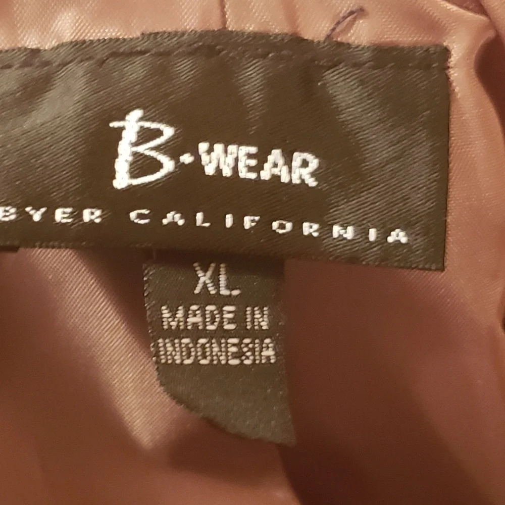 B-Wear Wing Coat - Picture 6 of 6